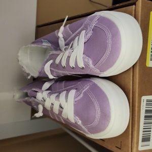 Obtaom womens sneakers